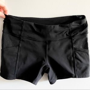lululemon Shorts - Size 6
